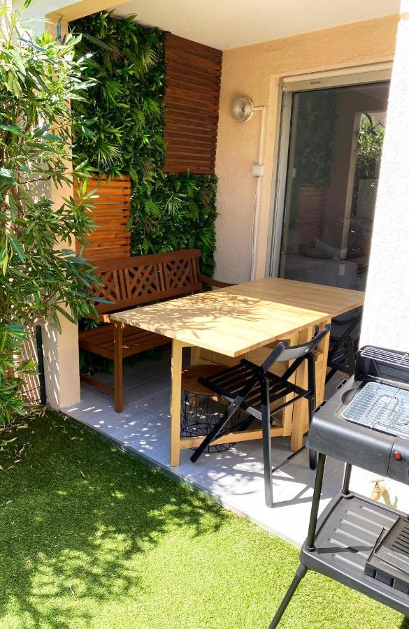 Appartement Frejus Avec Jardin, Piscine, Plage, Tennis Eksteriør billede